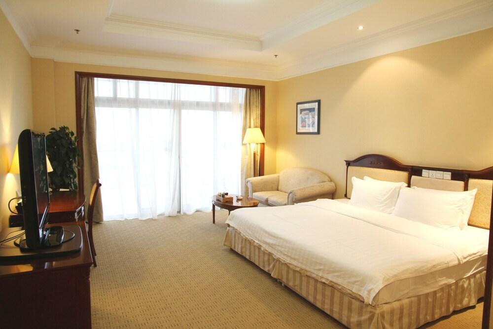 Xiamen International Seaside Hotel -Hotel Corridor Leads To The Stone Exhibition Hall Zewnętrze zdjęcie